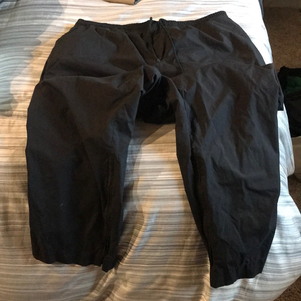 Waterproof golf pants